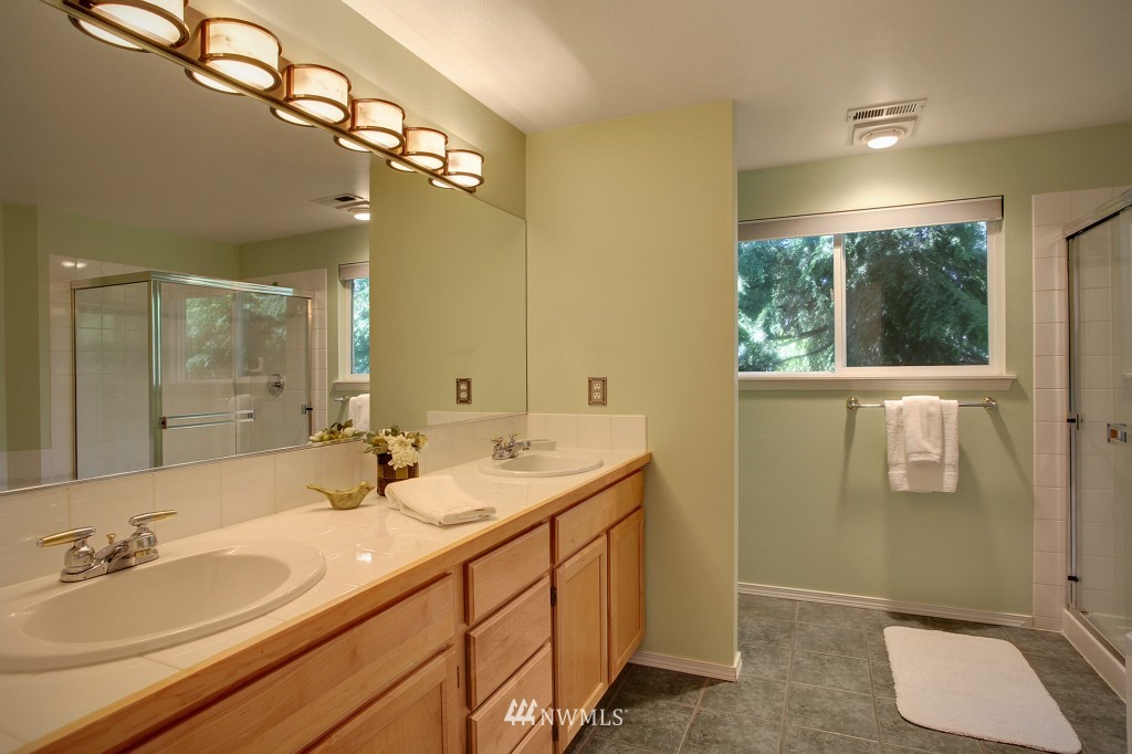 18349 160th Place Southeast Renton, WA 98058 - Photo 18 of 22 Gallery Image 18