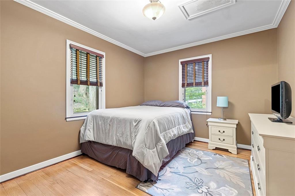 133 Spring Grove Road Pittsburgh, PA 15235 - Photo 12 of 22 Gallery Image 12