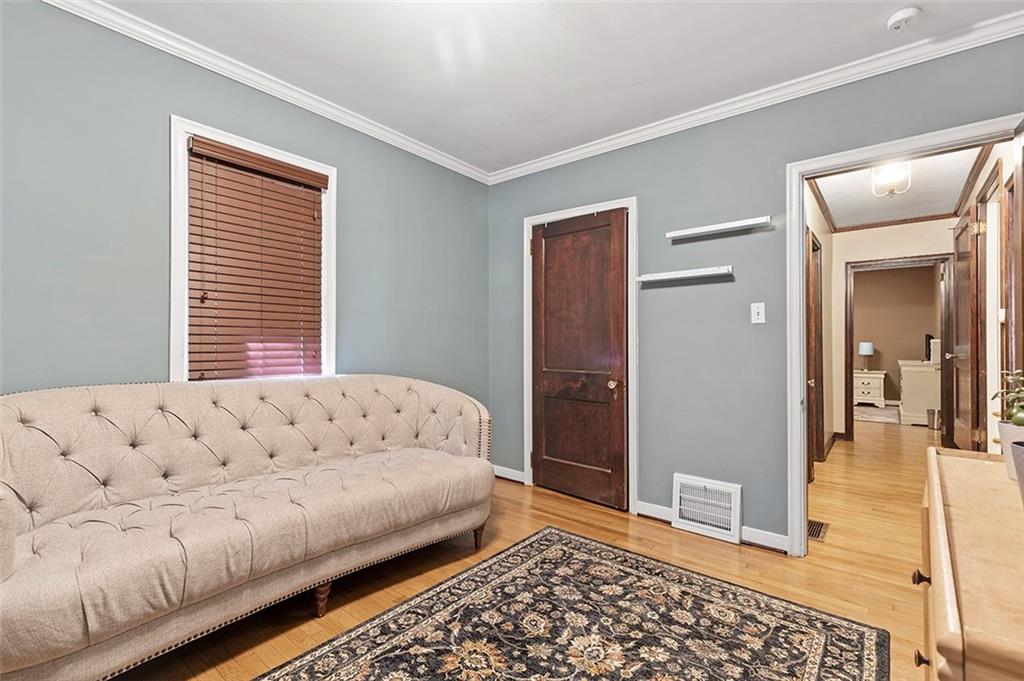 133 Spring Grove Road Pittsburgh, PA 15235 - Photo 10 of 22 Gallery Image 10