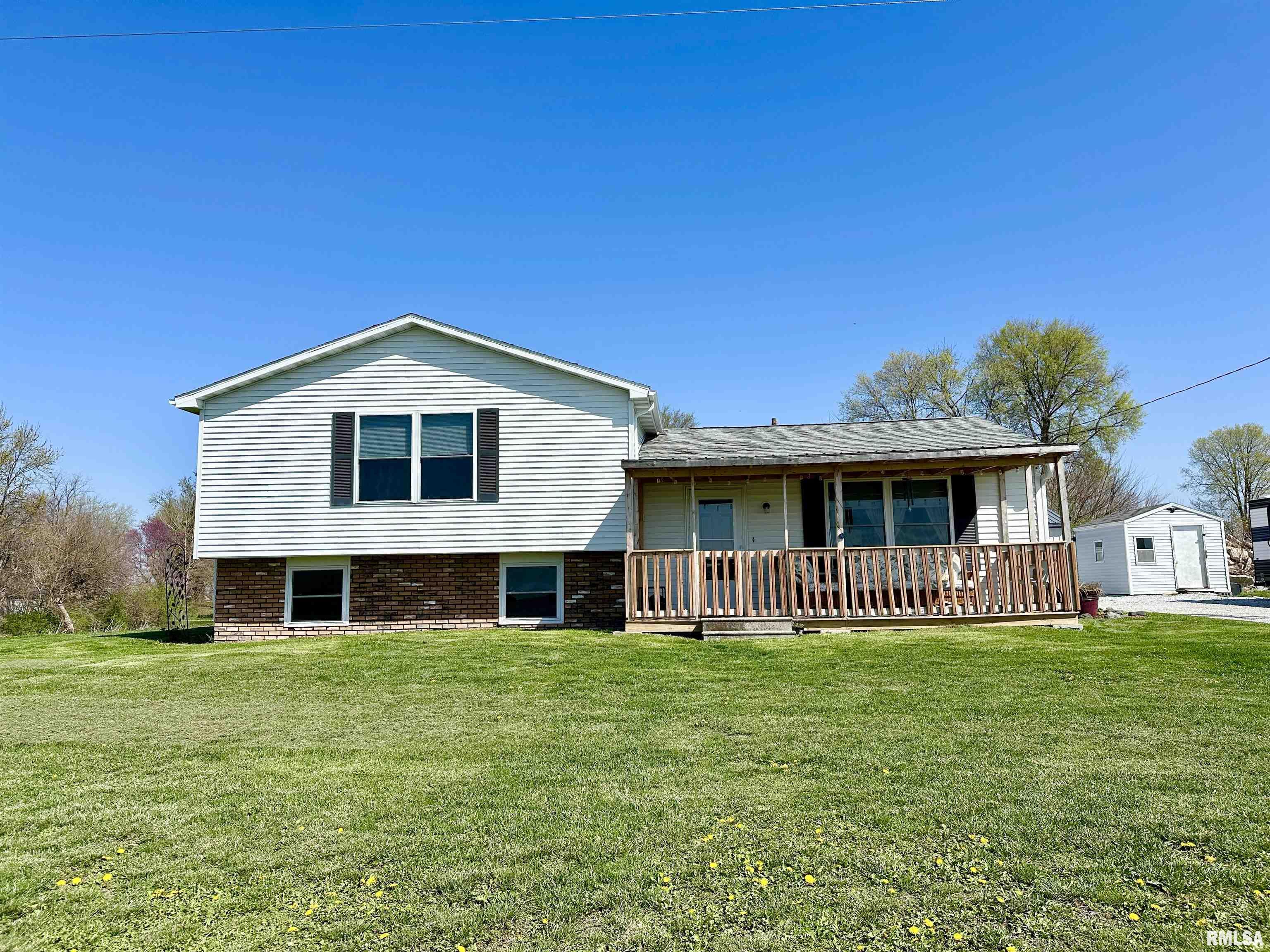 938 Cylinder Head Road Chapin, IL 62628 - Photo 1 of 46
