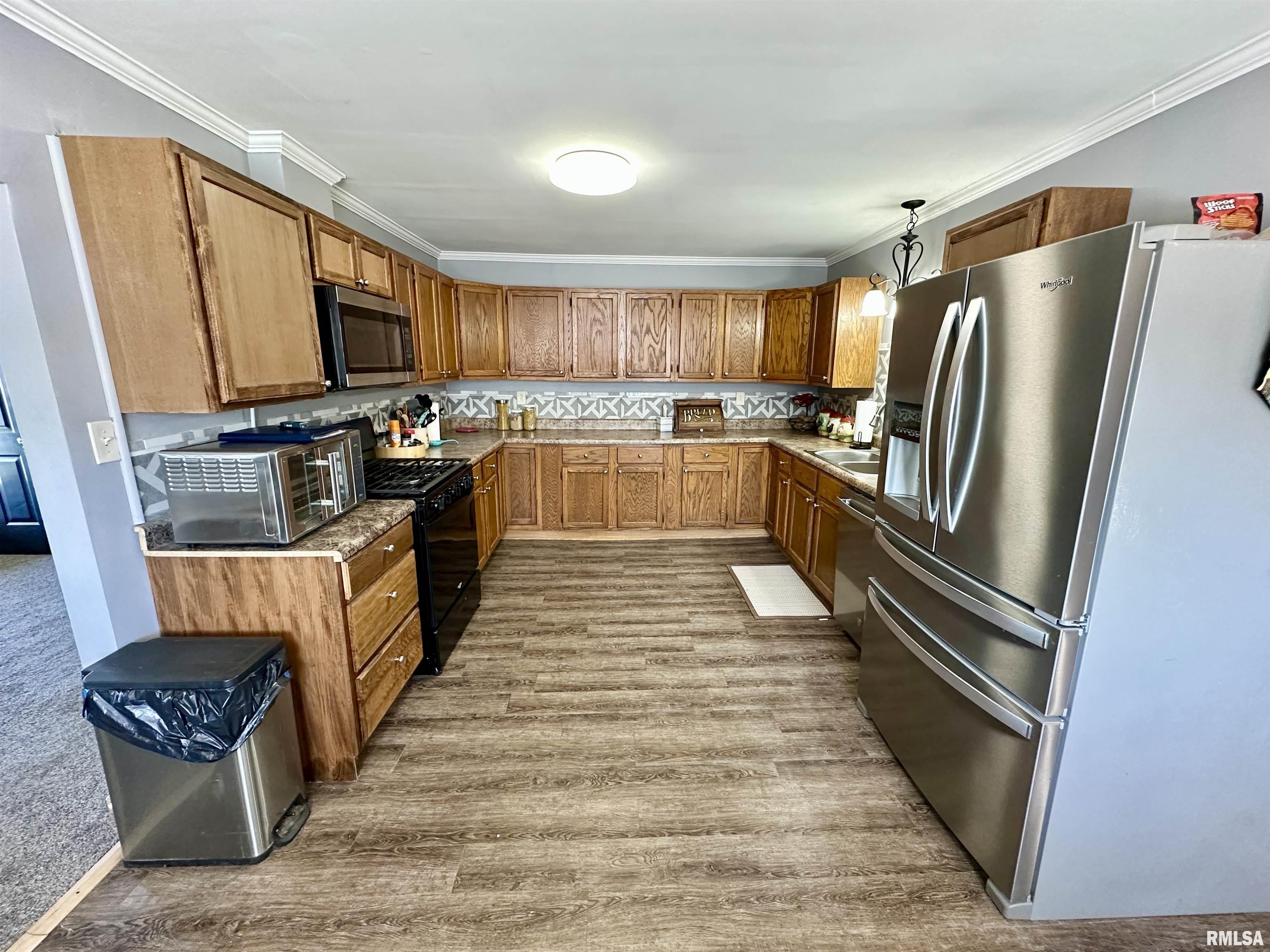 938 Cylinder Head Road Chapin, IL 62628 - Photo 12 of 46
