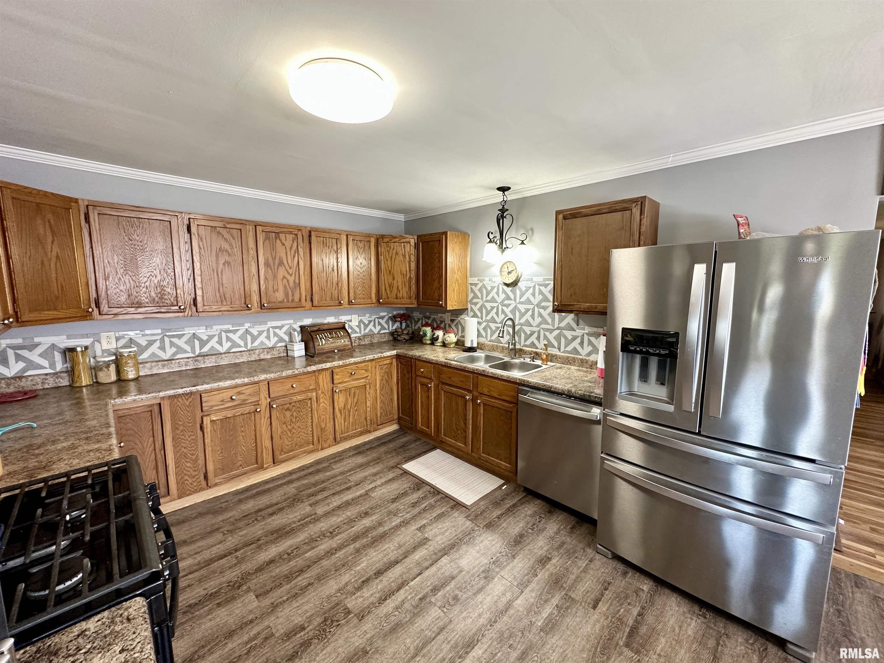 938 Cylinder Head Road Chapin, IL 62628 - Photo 13 of 46