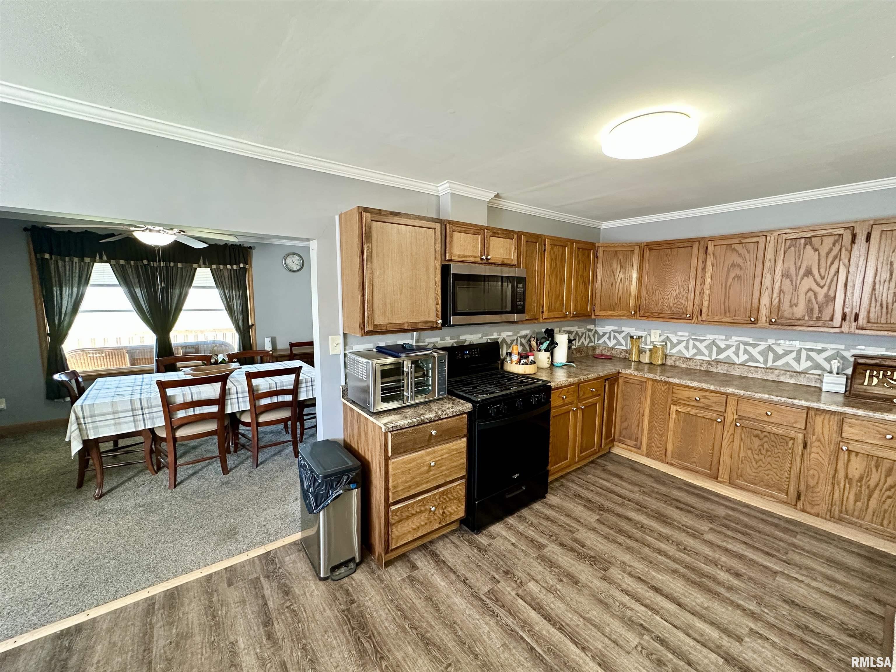 938 Cylinder Head Road Chapin, IL 62628 - Photo 14 of 46