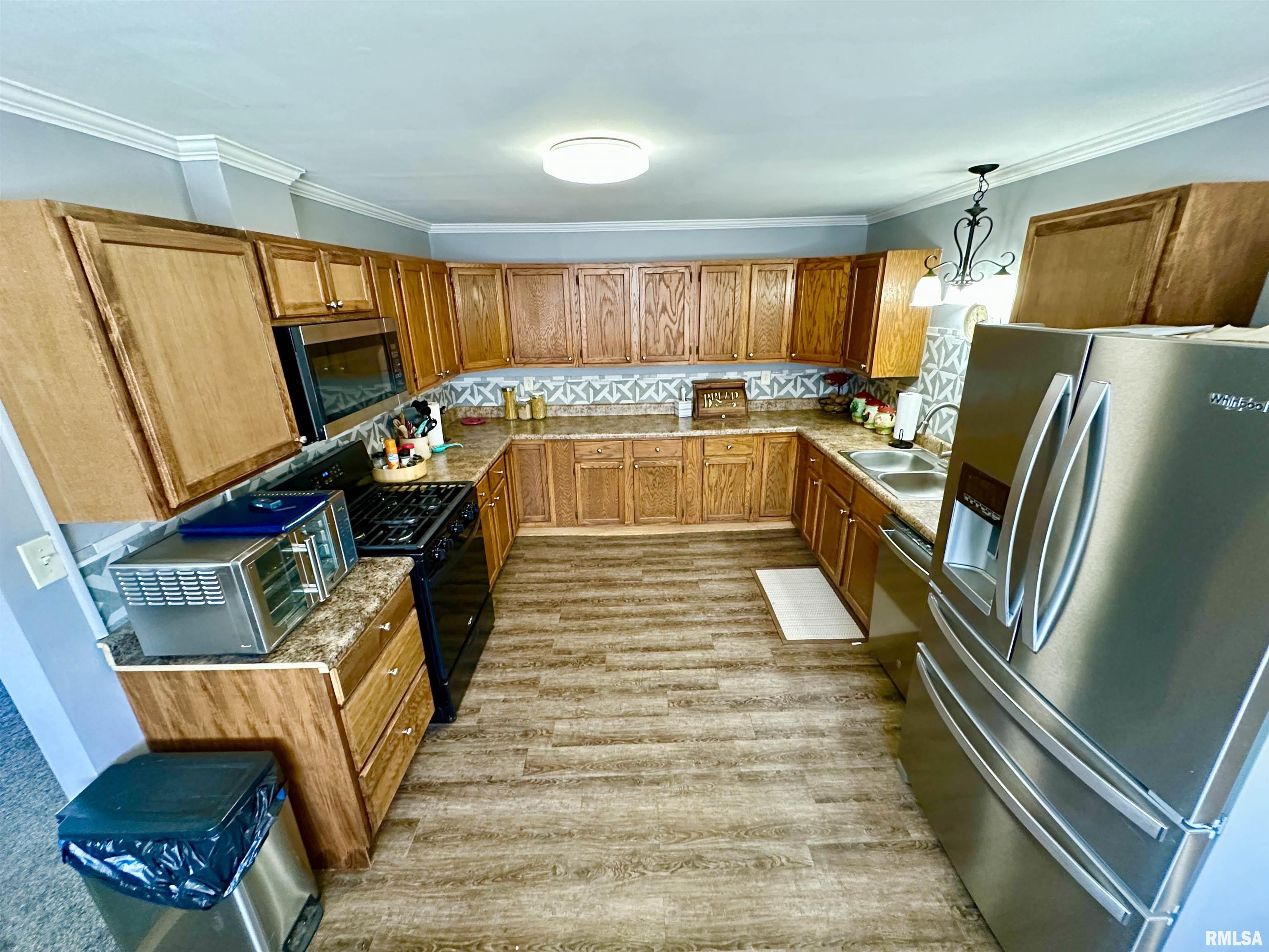 938 Cylinder Head Road Chapin, IL 62628 - Photo 16 of 46