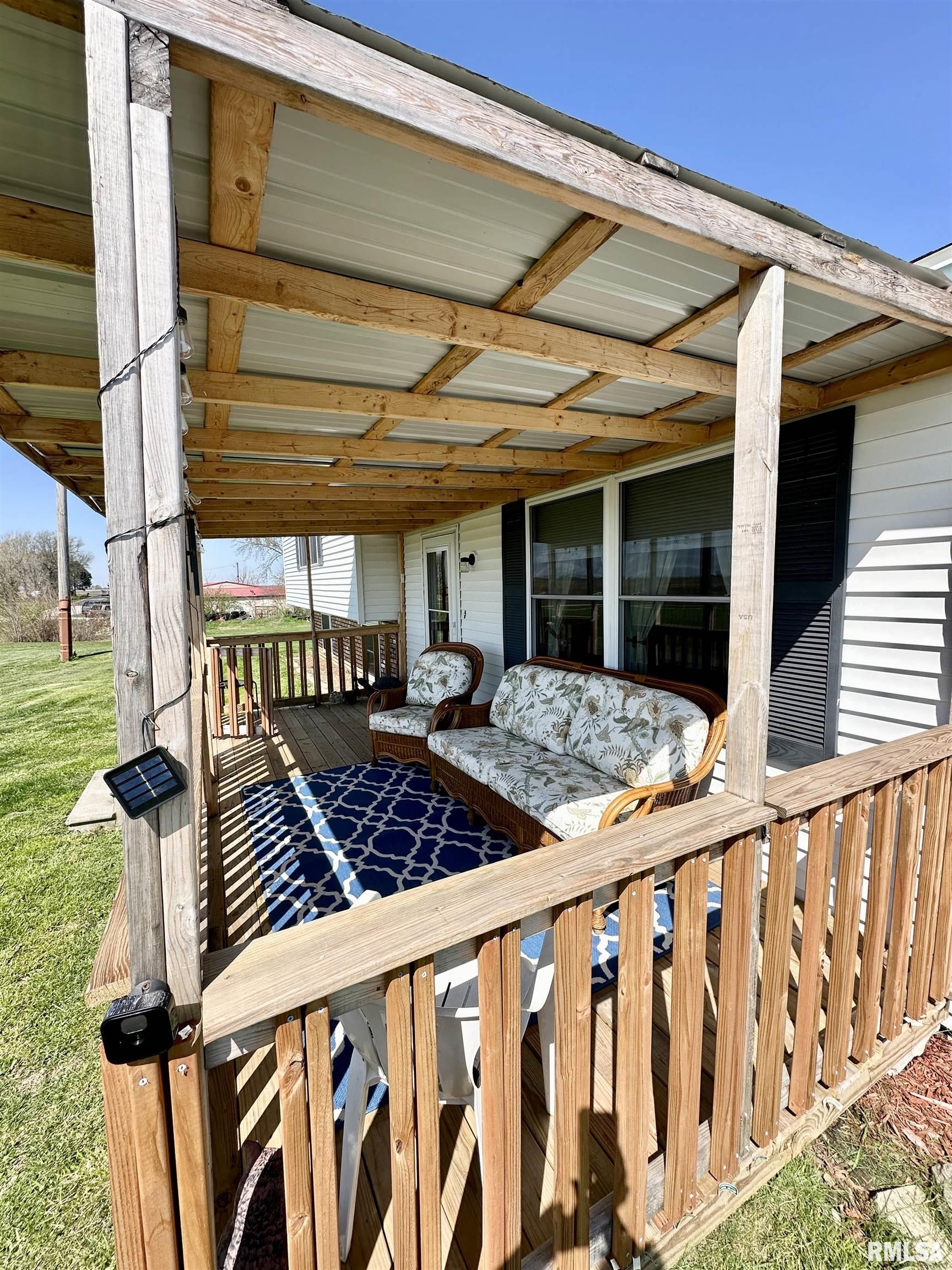 938 Cylinder Head Road Chapin, IL 62628 - Photo 4 of 46