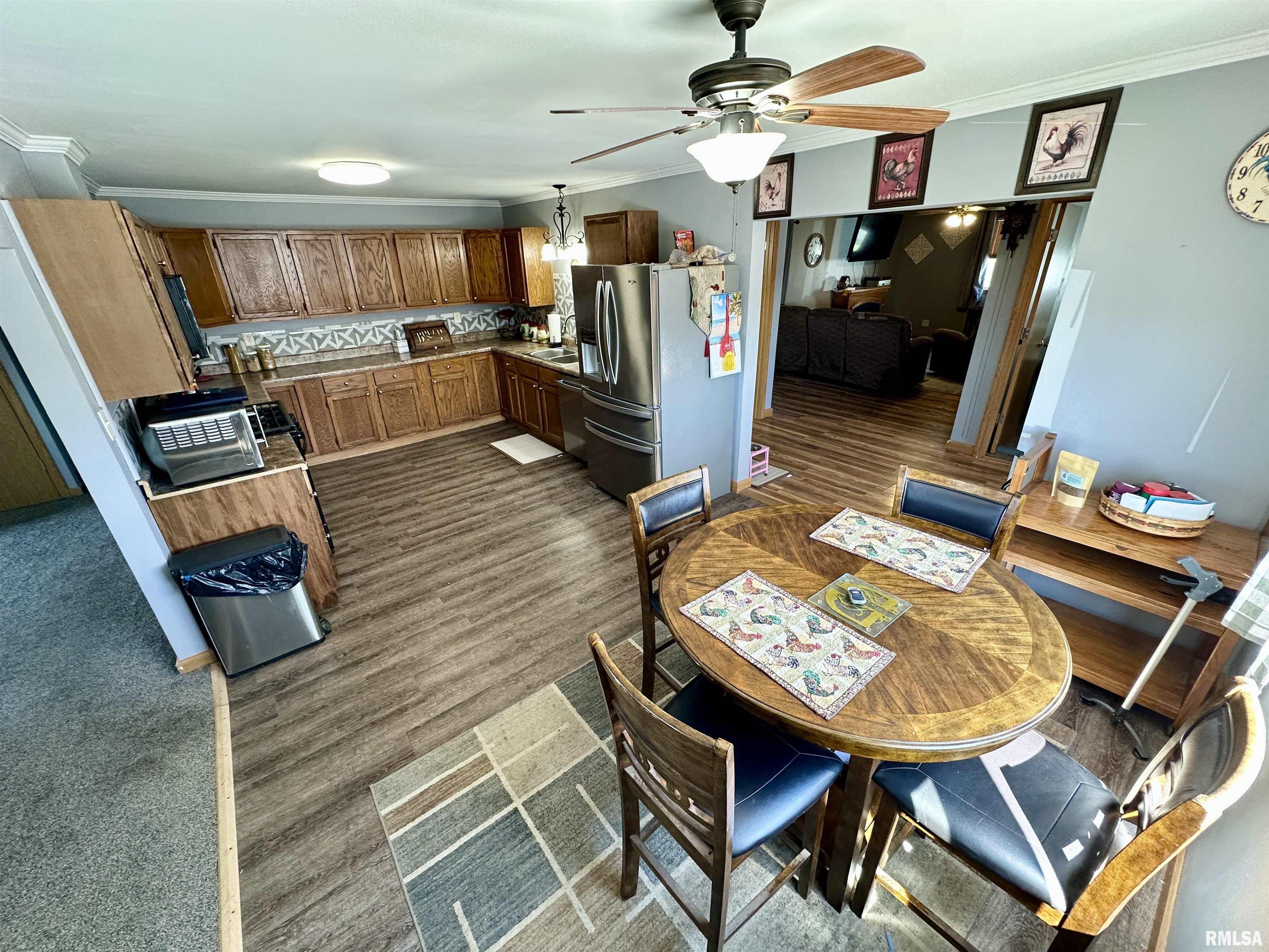 938 Cylinder Head Road Chapin, IL 62628 - Photo 9 of 46