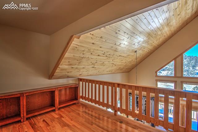 377 Apache Road Florissant, CO 80816 - Photo 13 of 36
