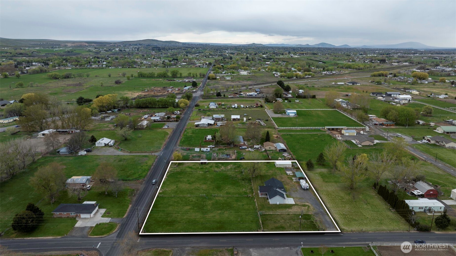 21808 South Haney Road Kennewick, WA 99337 - Photo 31 of 32