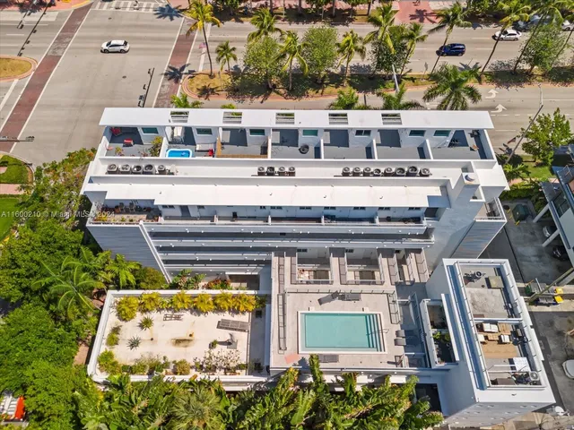 $895,000 | 421 Meridian Avenue, Unit 19, Miami Beach, FL 33139