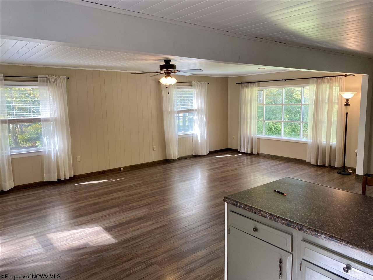 79 Country Club Road Terra Alta, WV 26764 - Photo 7 of 15 Gallery Image 7