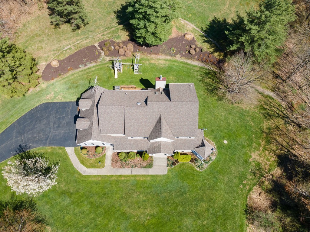 284 Foster Road Vestal, NY 13850 - Photo 2 of 50 Gallery Image 2