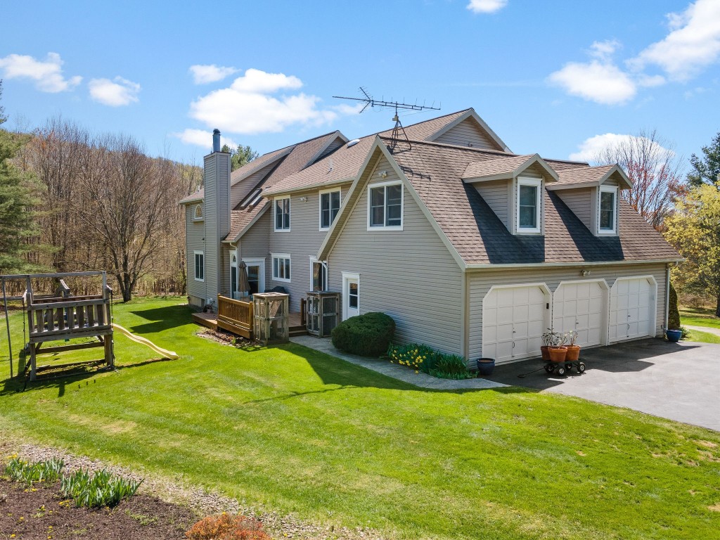 284 Foster Road Vestal, NY 13850 - Photo 7 of 50 Gallery Image 7