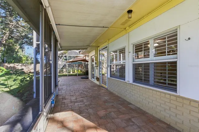 $575,000 | 2340 Armour Drive, Dunedin, FL 34698