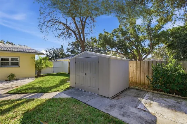 $575,000 | 2340 Armour Drive, Dunedin, FL 34698