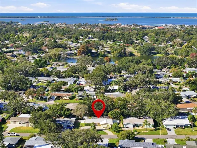 $575,000 | 2340 Armour Drive, Dunedin, FL 34698