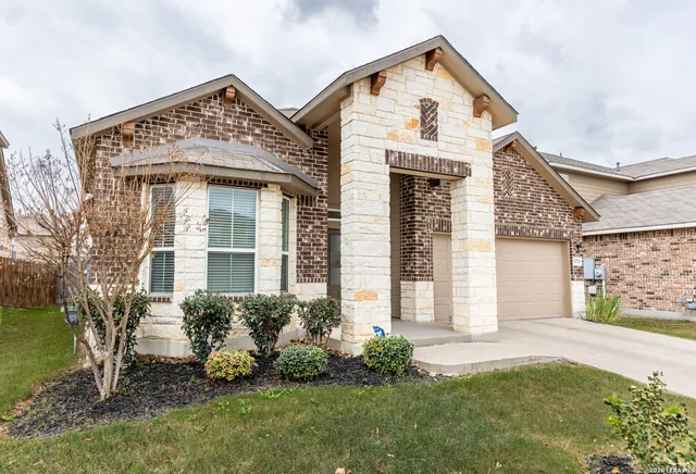 $2,400 | 13726 Newman Stage, San Antonio, TX 78254