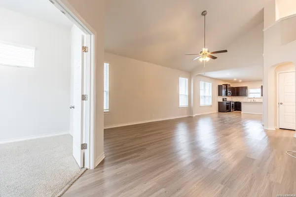 $2,200 | 13726 Newman Stage, San Antonio, TX 78254