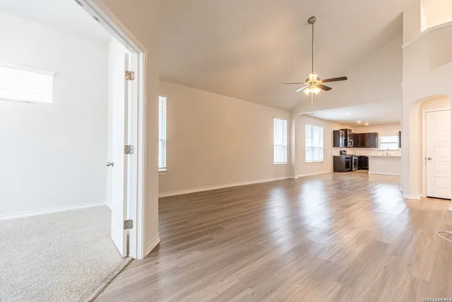 $2,400 | 13726 Newman Stage, San Antonio, TX 78254