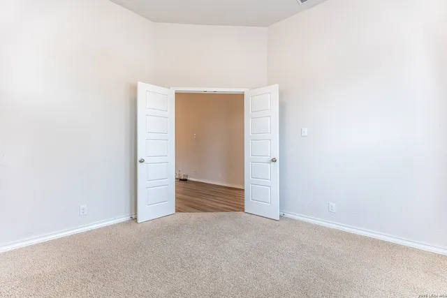 $2,400 | 13726 Newman Stage, San Antonio, TX 78254