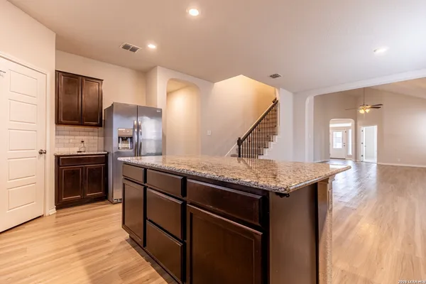 $2,200 | 13726 Newman Stage, San Antonio, TX 78254