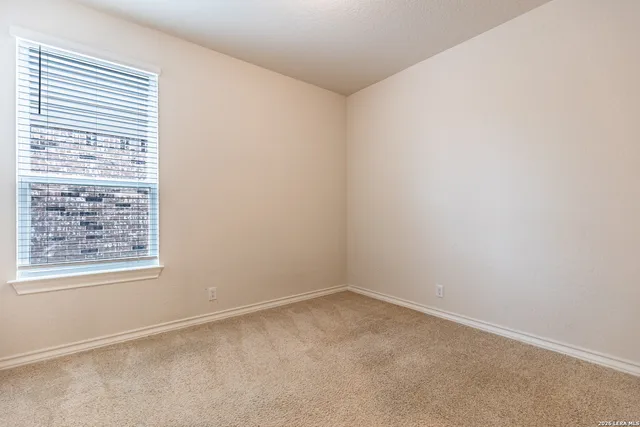 $2,400 | 13726 Newman Stage, San Antonio, TX 78254