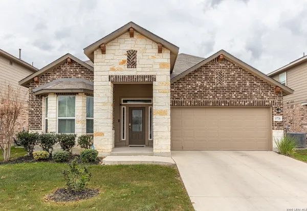 $2,200 | 13726 Newman Stage, San Antonio, TX 78254