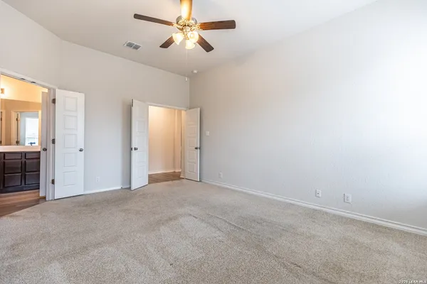 $2,200 | 13726 Newman Stage, San Antonio, TX 78254