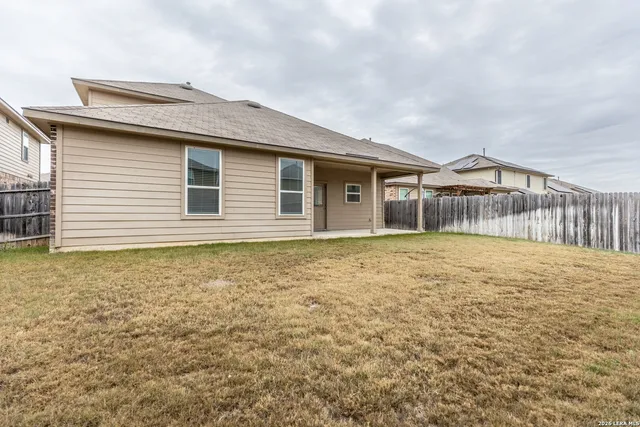 $2,400 | 13726 Newman Stage, San Antonio, TX 78254