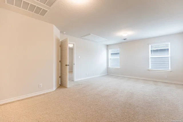 $2,400 | 13726 Newman Stage, San Antonio, TX 78254