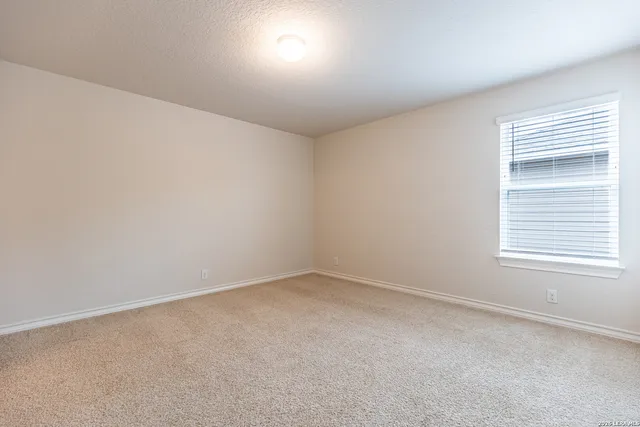 $2,400 | 13726 Newman Stage, San Antonio, TX 78254