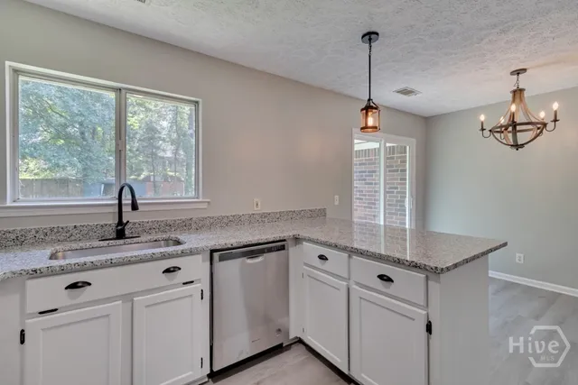 $2,250 | 85 Eagle Nest Lane, Richmond Hill, GA 31324