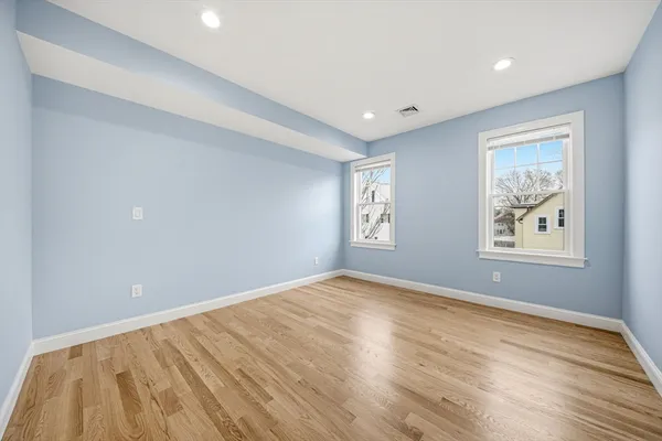 $5,700 | 9 Logan Avenue, Unit 9, Medford, MA 02155