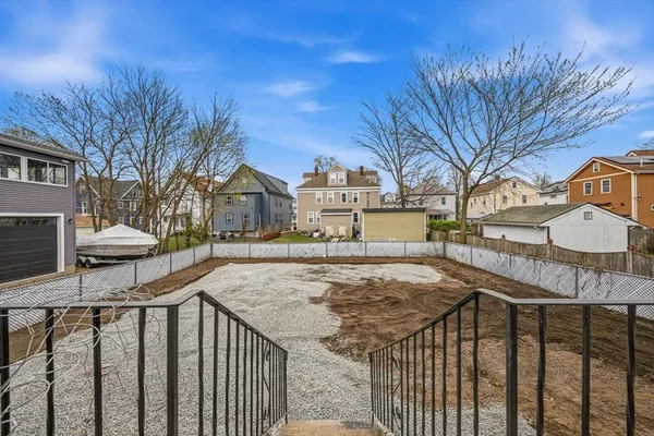 $5,700 | 9 Logan Avenue, Unit 9, Medford, MA 02155