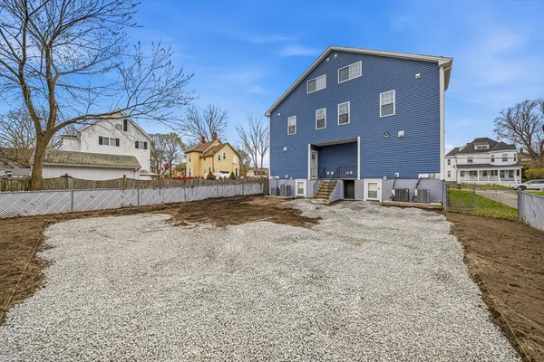 $5,700 | 9 Logan Avenue, Unit 9, Medford, MA 02155