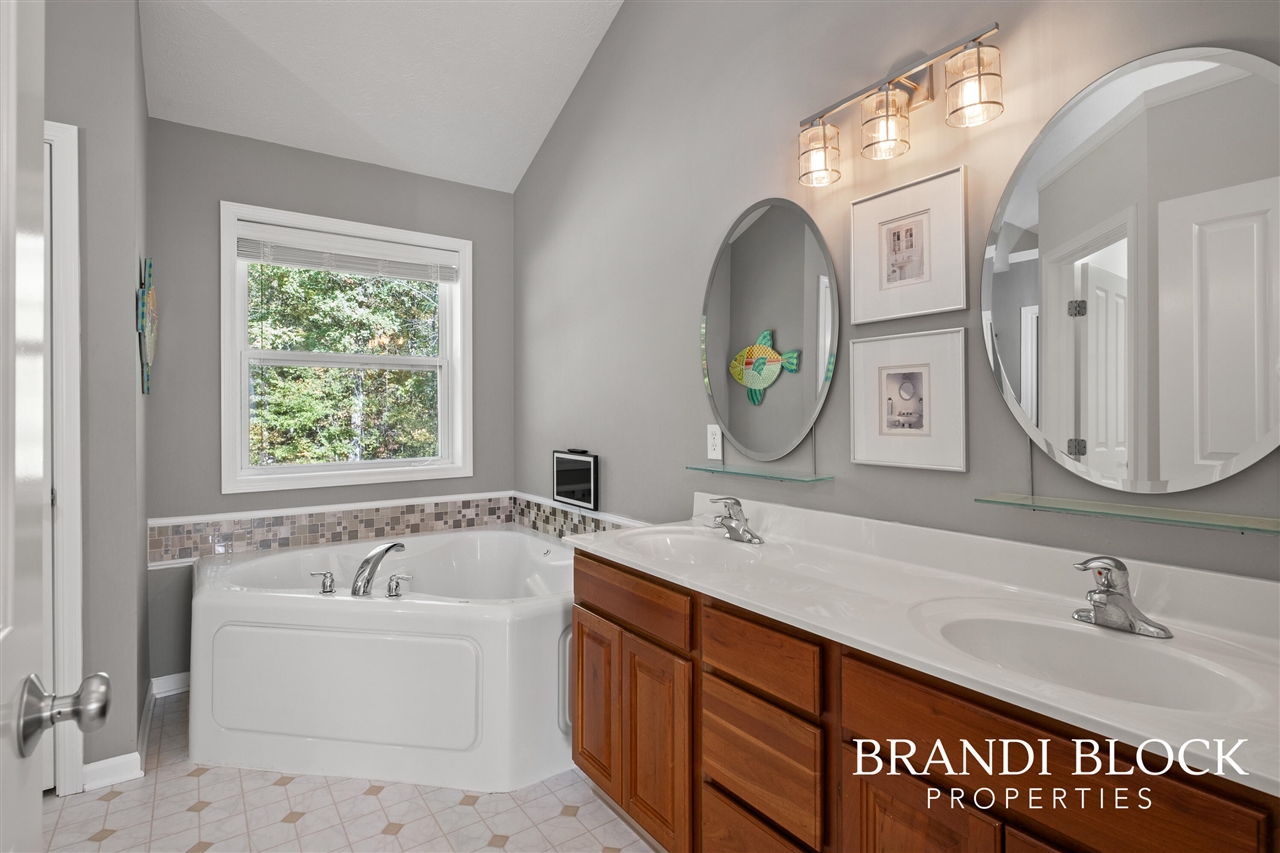 11245 Barnsley Road Lowell, MI 49331 - Photo 22 of 55 Gallery Image 22