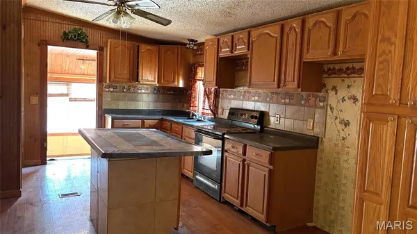 $94,500 | 2954 Cardinals Lane, Chester, IL 62233
