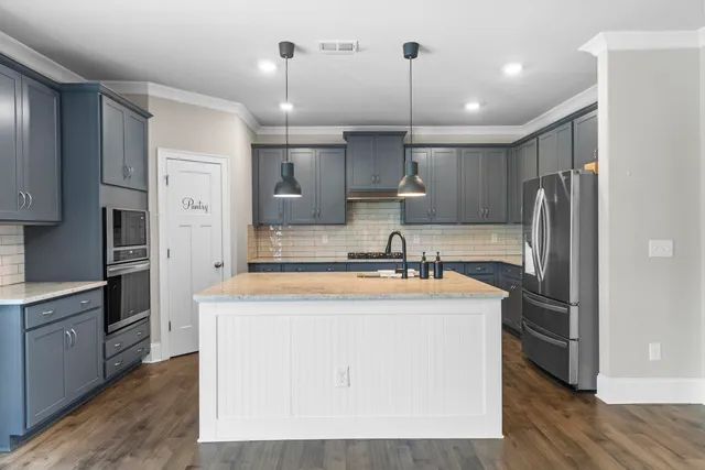 $665,000 | 7574 Catchfly Drive, Ooltewah, TN 37363