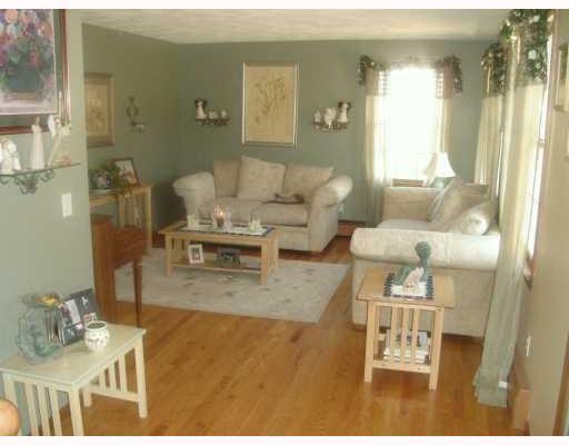 139 Second Point Road Warwick, RI 02889 - Photo 2 of 7 Den/Family/Great Room.