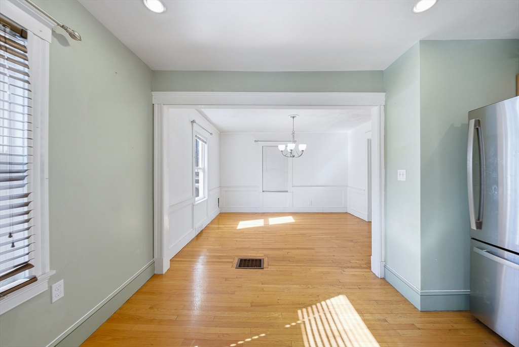 12 Eade Street Lynn, MA 01902 - Photo 5 of 29