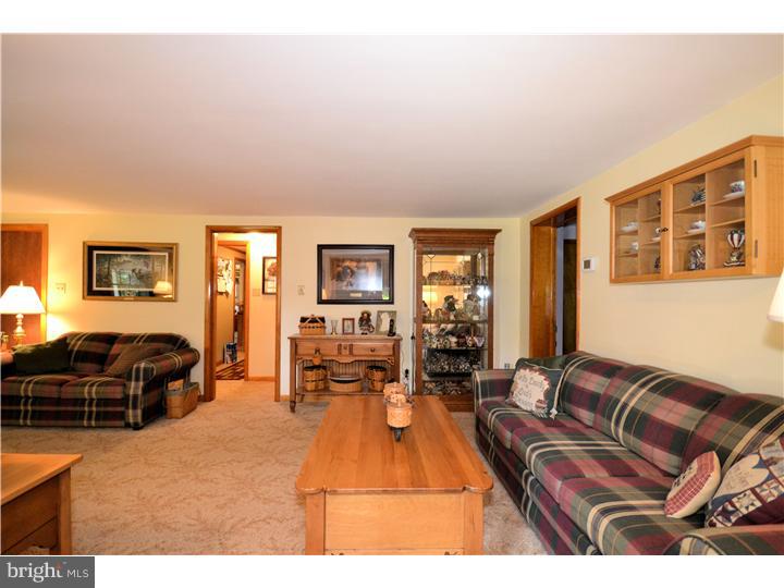 1008 North Ridge Road Perkasie, PA 18944 - Photo 14 of 25 Family Room