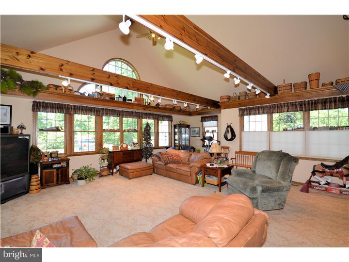 1008 North Ridge Road Perkasie, PA 18944 - Photo 9 of 25 Great Room