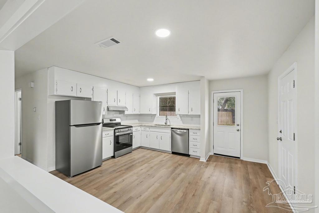 4373 Cecelia Court Pace, FL 32571 - Photo 13 of 44