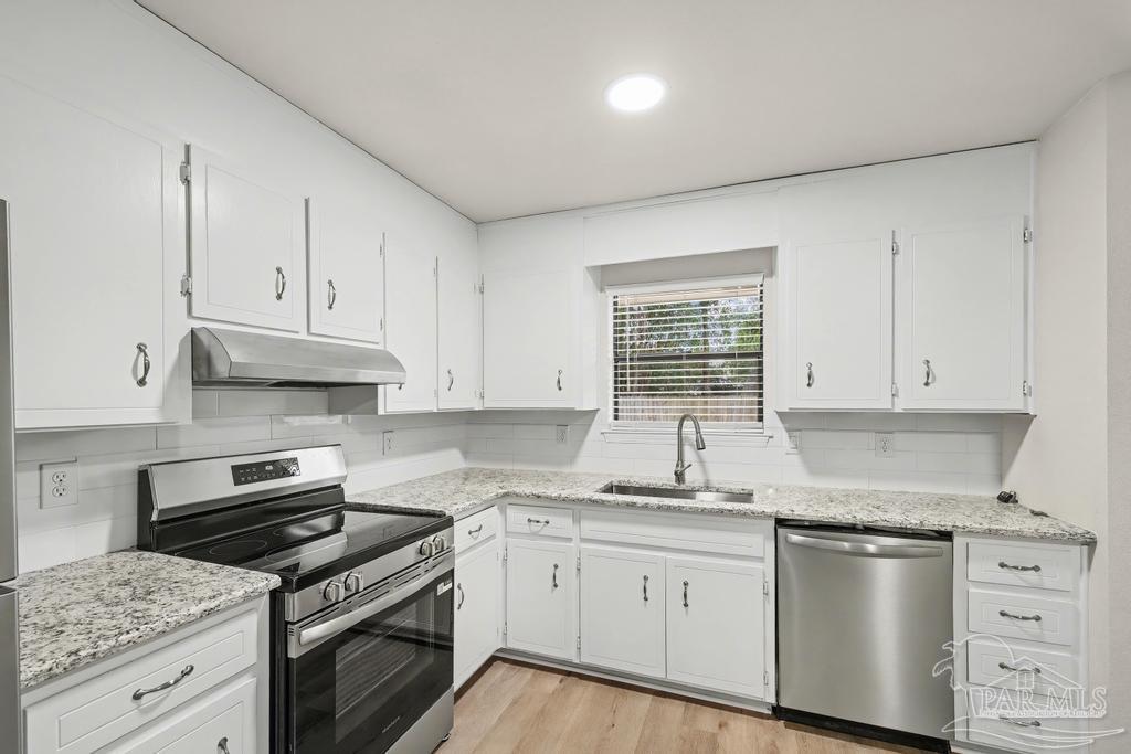 4373 Cecelia Court Pace, FL 32571 - Photo 15 of 44