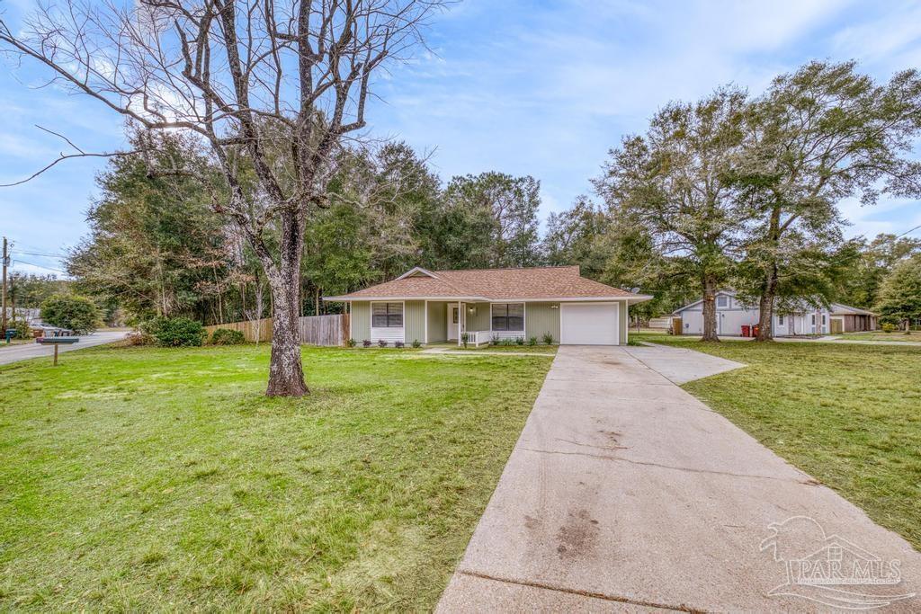 4373 Cecelia Court Pace, FL 32571 - Photo 37 of 44