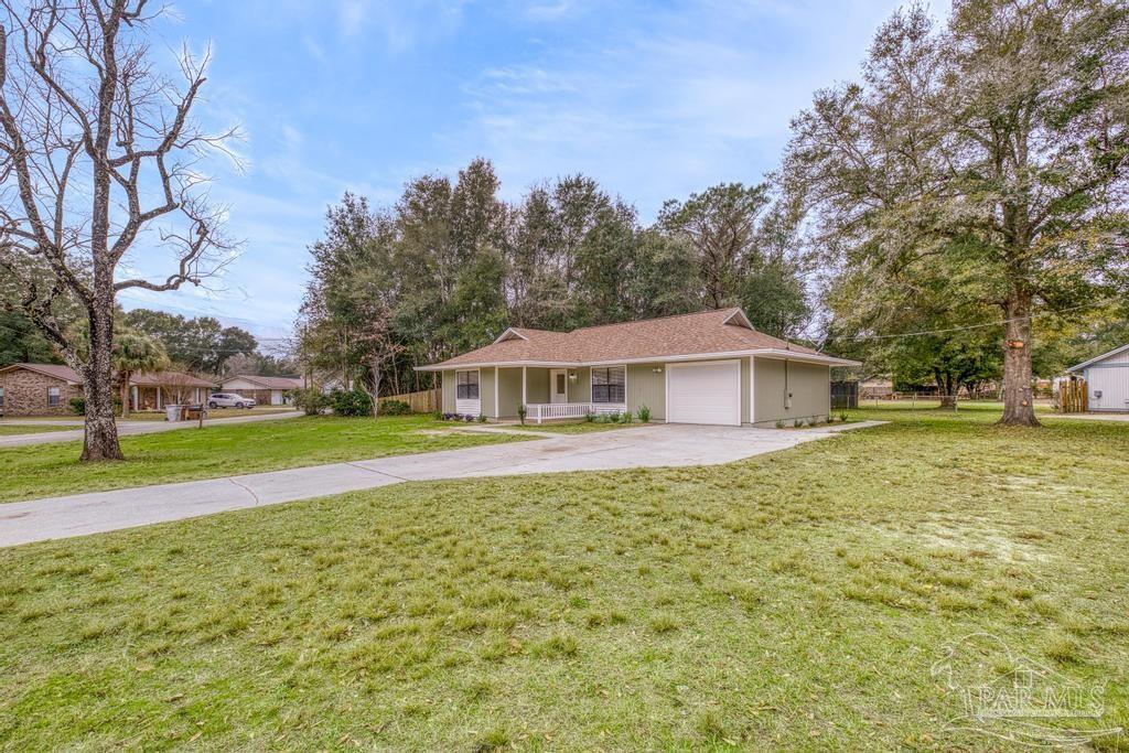 4373 Cecelia Court Pace, FL 32571 - Photo 38 of 44