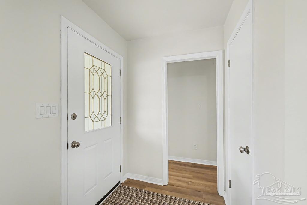 4373 Cecelia Court Pace, FL 32571 - Photo 8 of 44