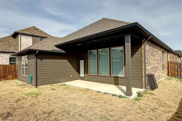 $2,500 | 207 Michael Drive, Princeton, TX 75407