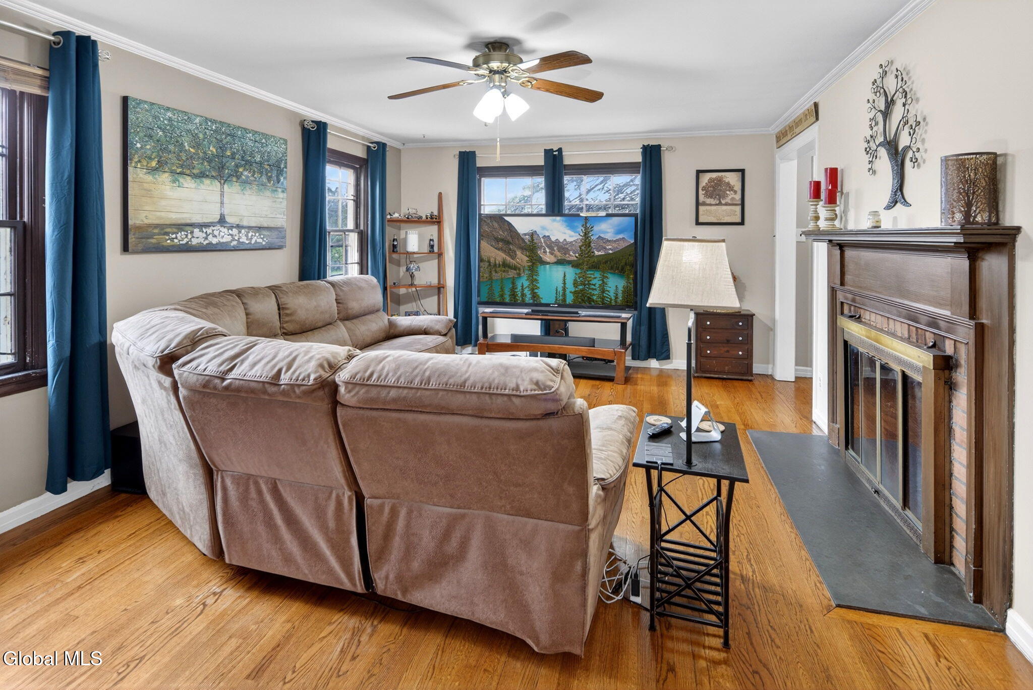 2980 Troy-Schenectady Road Niskayuna, NY 12309 - Photo 3 of 25 Interior 01