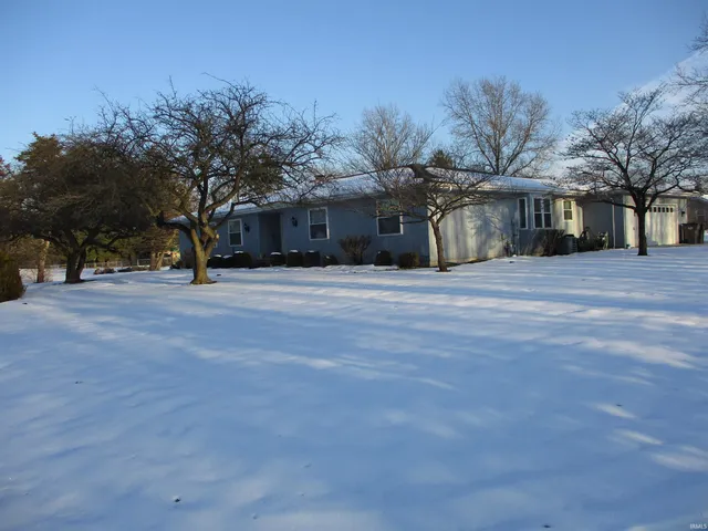 $489,000 | 24160 Highway 23, South Bend, IN 46614