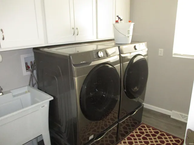 $489,000 | 24160 Highway 23, South Bend, IN 46614